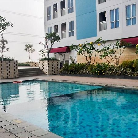 Comfortable Studio Apartment Grand Dhika City By Travelio Bekasi Buitenkant foto