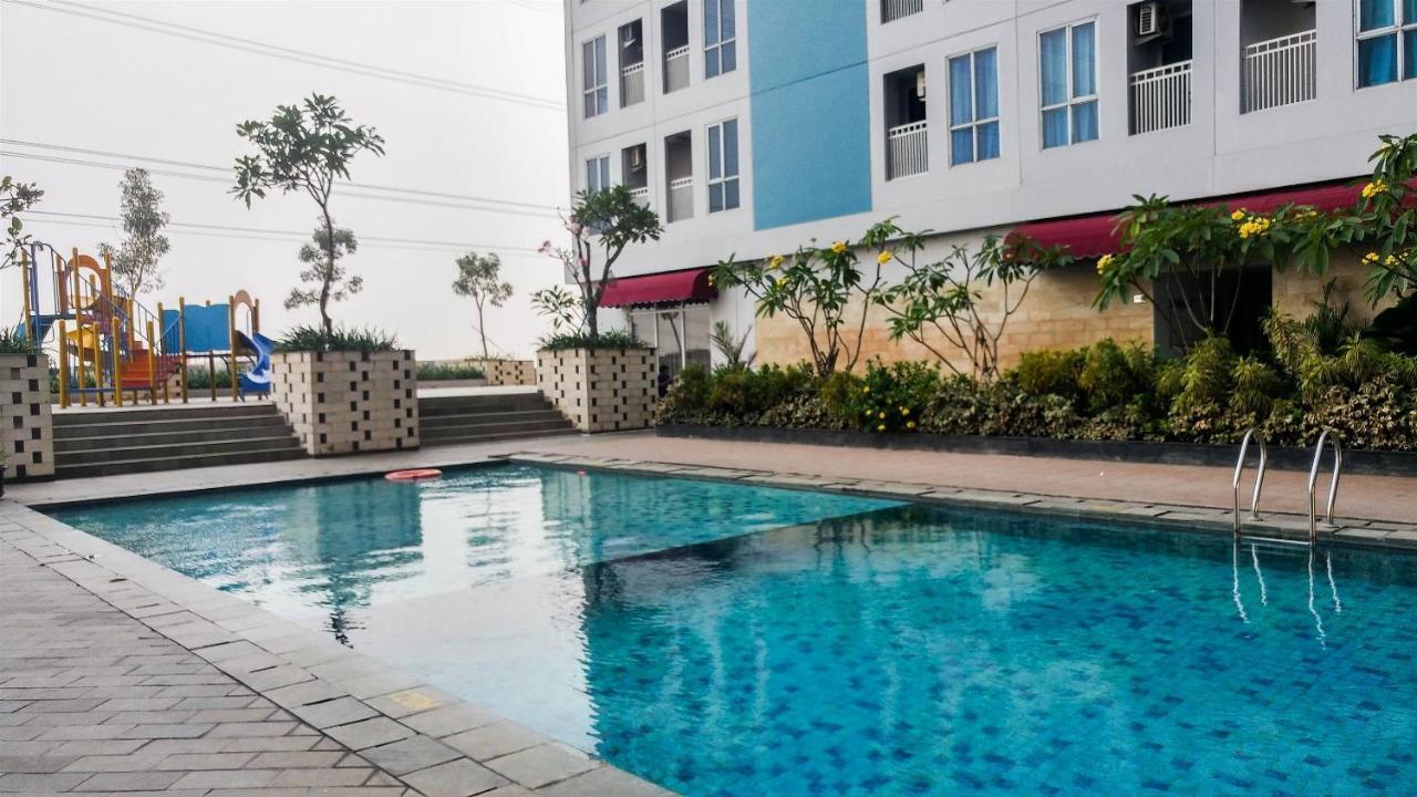 Comfortable Studio Apartment Grand Dhika City By Travelio Bekasi Buitenkant foto