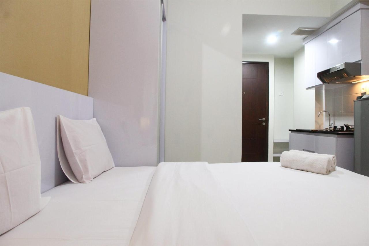 Comfortable Studio Apartment Grand Dhika City By Travelio Bekasi Buitenkant foto