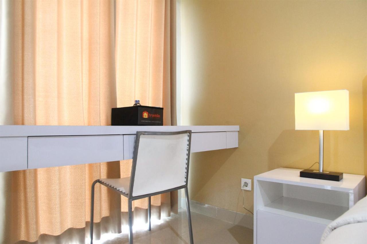 Comfortable Studio Apartment Grand Dhika City By Travelio Bekasi Buitenkant foto