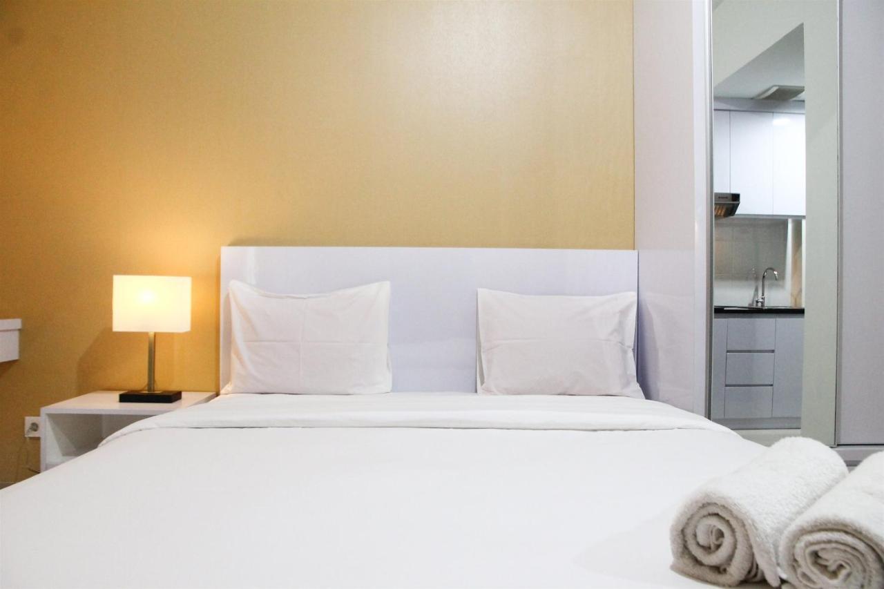 Comfortable Studio Apartment Grand Dhika City By Travelio Bekasi Buitenkant foto